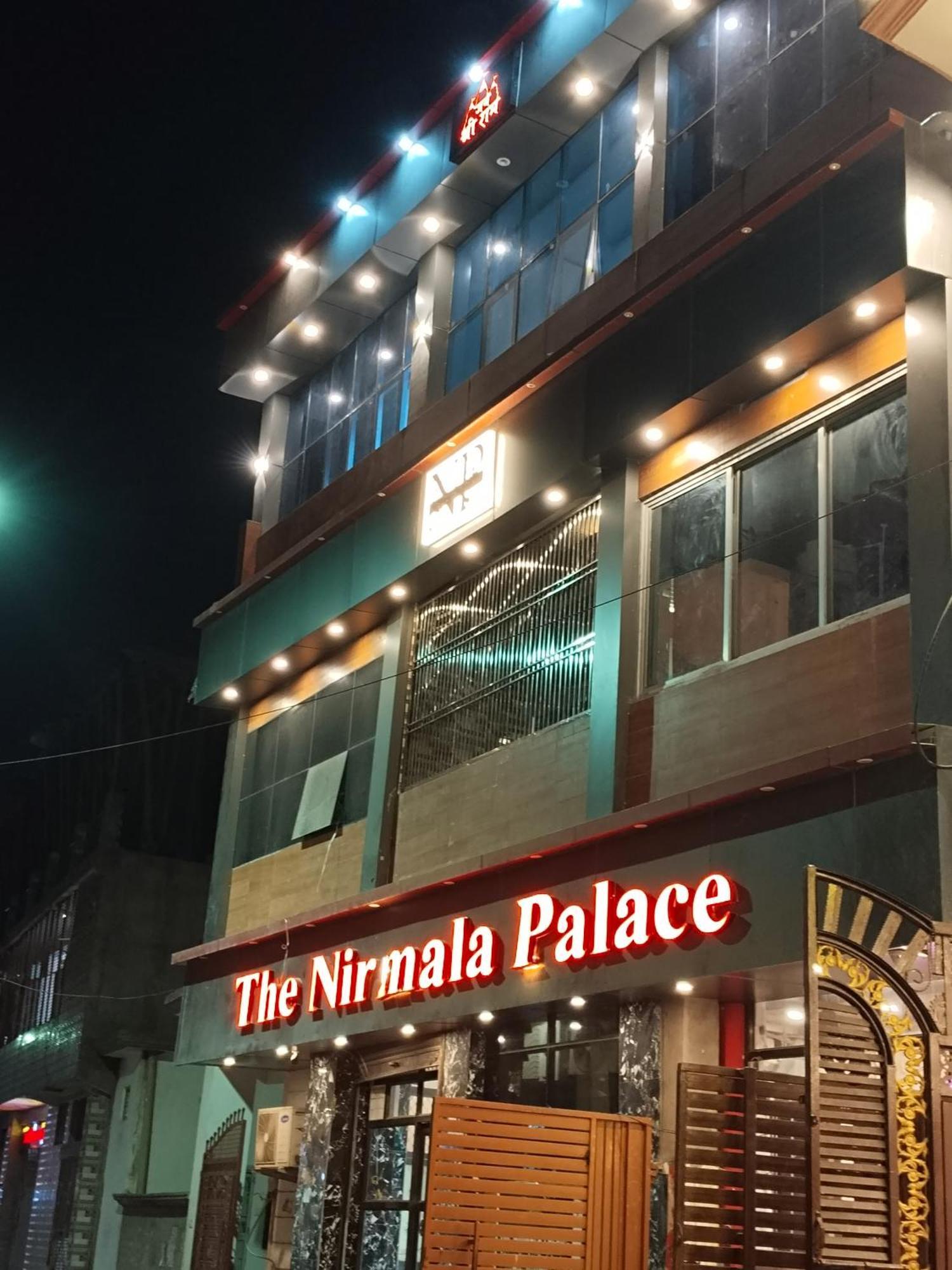 Ayodhya The Nirmala Palace酒店 外观 照片